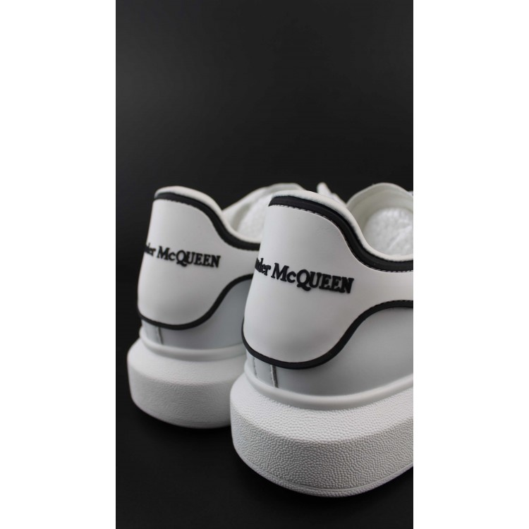 Adidasi McQueen Black Trim